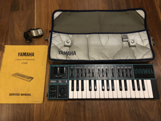 Yamaha CS01-II + EXTRAS