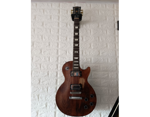 CAMBIO por BC Rich o Jackson