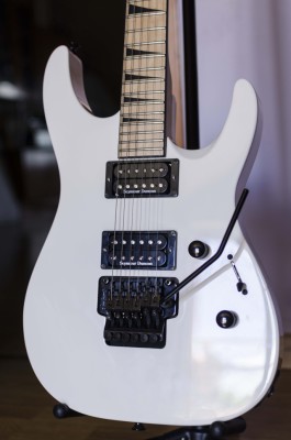 Vendo mi Jackson DK2 Dinky Solidbody