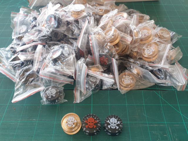 Knobs para ampli , knobs Jazz Bass, y más.