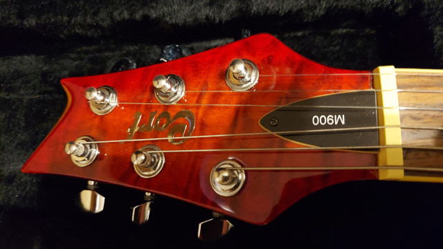 CORT M 900