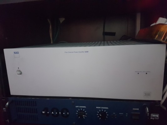 NAD S250 Amplificador de 5 canales THD