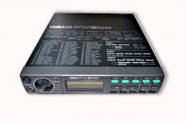 Procesador de efectos para Guitarra y Bajo YAMAHA FX-500