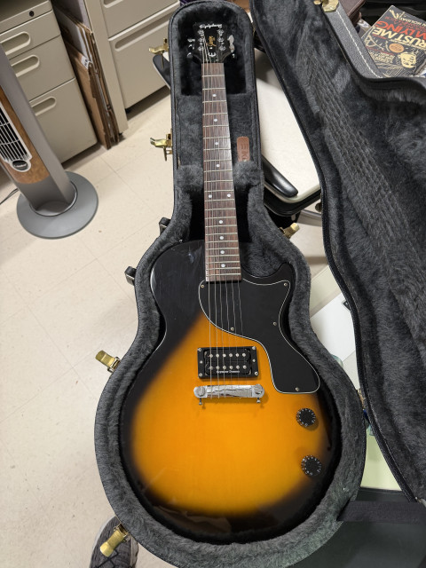 Epiphone Les Paul Jr. + Amplificador