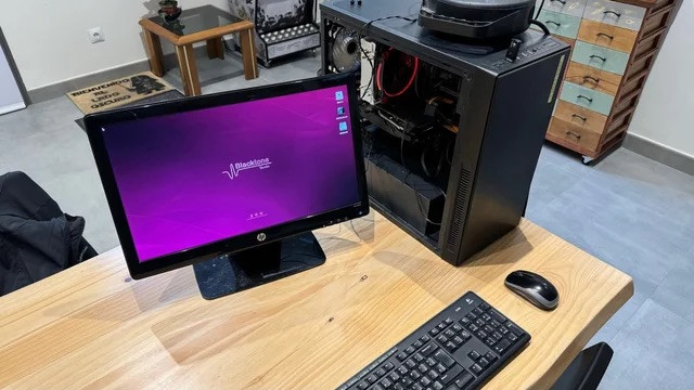 HACKINTOSH torre i7 7700k 850Evo SSD 16Gb RAM