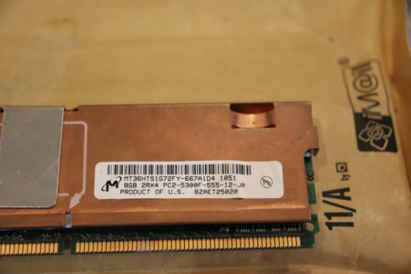 MICRON MEMORIA RAM 8GB DDR2-667MHz X 8 Piezas 64GB
