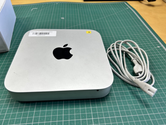 Mac MINI Intel Core i5 2.5 GHz y 8GB