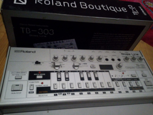 Roland tb 03