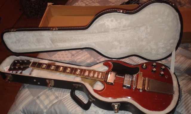 Gibson SG con relic y vibrolo maestro!! OPORTUNIDAD!!!