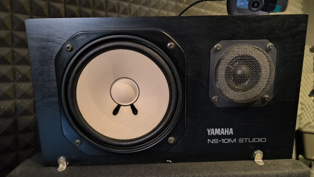 YAMAHA NS-10M STUDIO