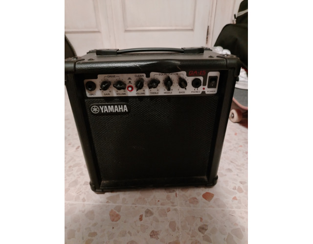 Amplificador Yamaha GA-15