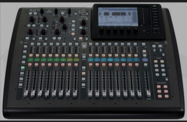 BEHRINGER X32 Compact