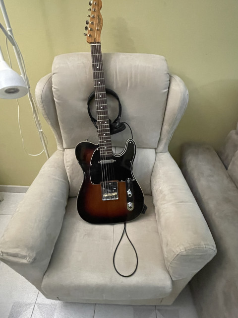 Vendo Squier custom vibe