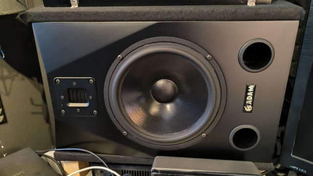 ADAM Audio P22 A - Active Nearfield Monitors PAIR