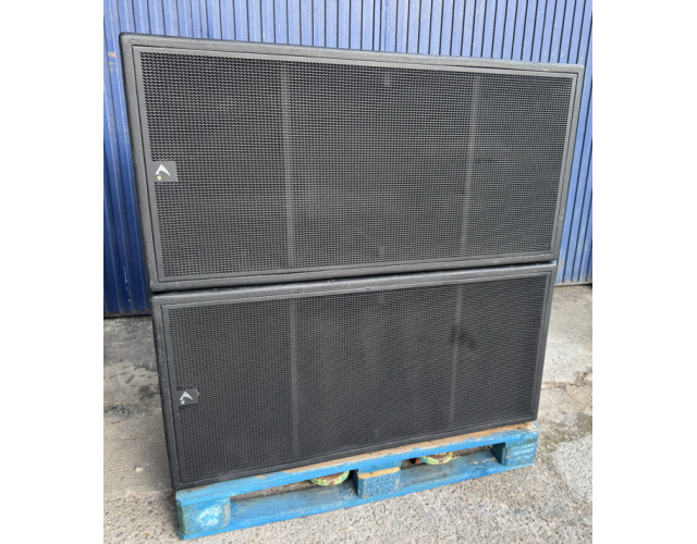 Line array Axiom