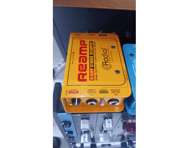 Radial X-AMP active re-amplifier