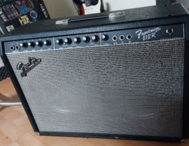 Fender frontman 212r