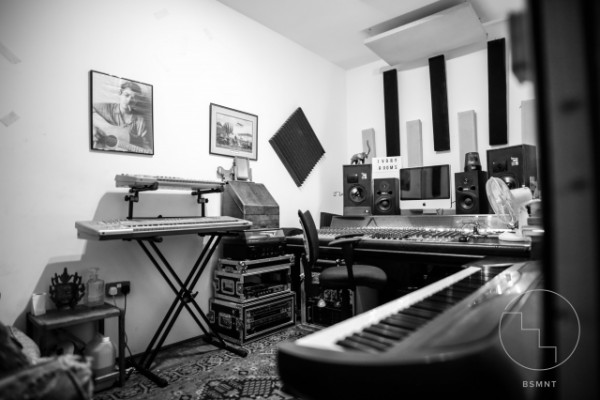 espacios de ensayo / estudios de producción de música