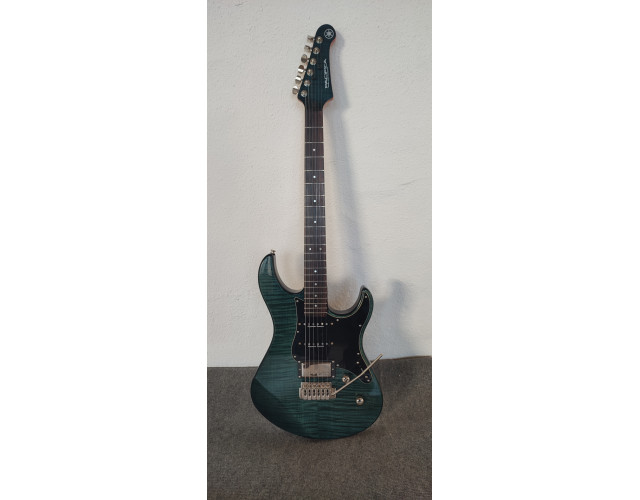 Yamaha Pacifica 612 ( también acepto cambios)
