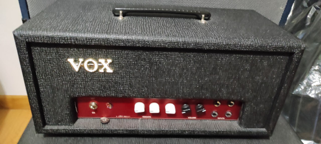 Vox amp head