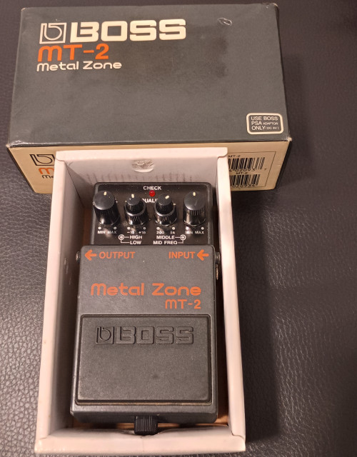 Pedal Boss MT 2 v1 Metal Zone