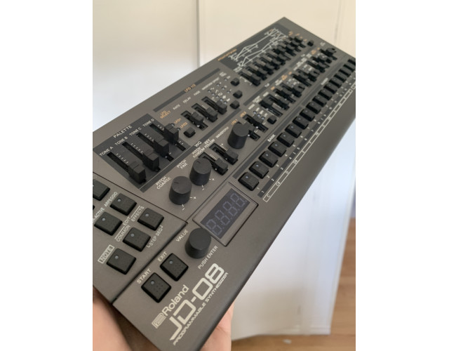 Roland Boutique JD-08