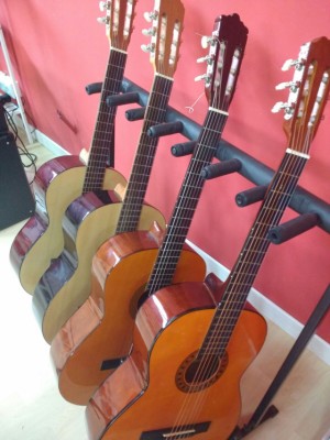 3 guitarras clásicas / españolas