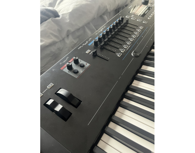 Kurzweil K2700