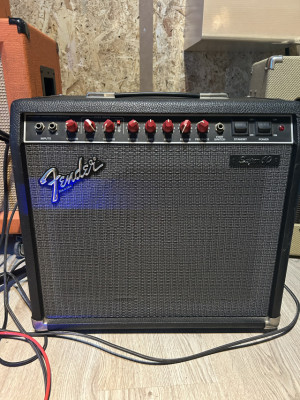 Fender Super 60 (red Knobs)