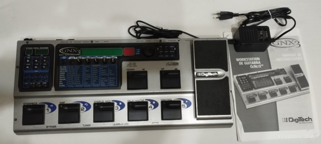 Vendo o cambio pedalera multi efectos Digitech GNX3