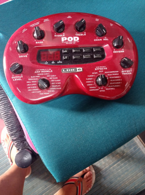 Pod 2.0 de Line 6 + pedal expresión