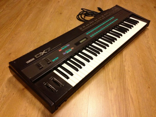 Yamaha DX7 + Voice Rom 3 y 4 (Envío incluído)