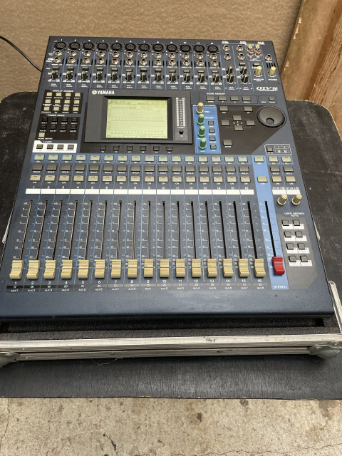 Yamaha 01v96