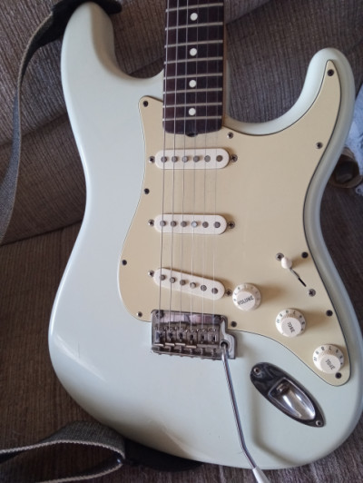 Fender stratocaster classic player 60