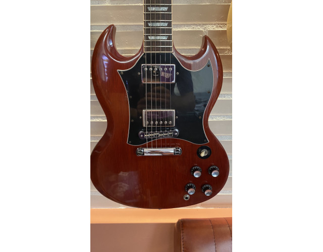 Gibson SG standard de 2003 con pala reparada