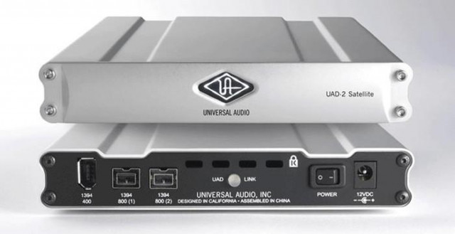 UAD Satellite Quad Core Fireware + 19 PLUG IN