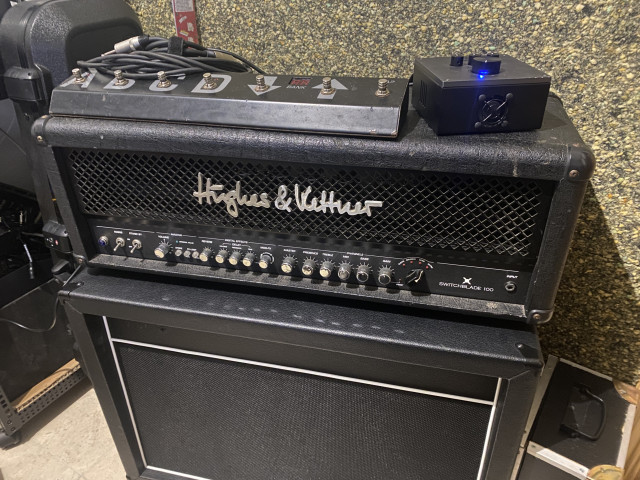 Se vende Hughes & Kettner Switchblade 100