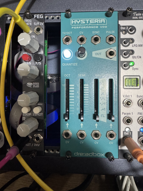 Dreadbox Hysteria v1 Osc y Eudemonia