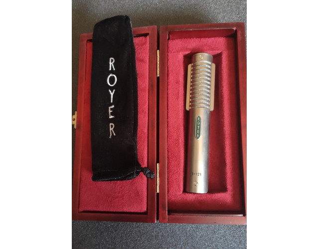 Royer R-121 Micrófono de cinta + Suspensión RSM-1