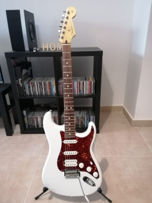 Fender stratocaster 2020 Player Series, perfecta.