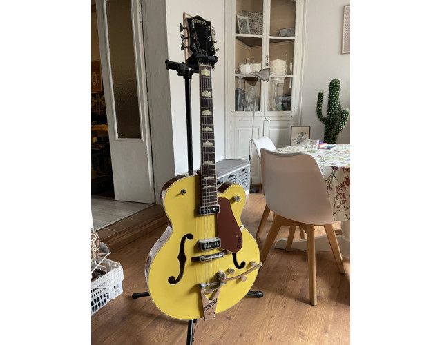 Cambio / Vendo Gretsch Country Club Bamboo Yellow 2011