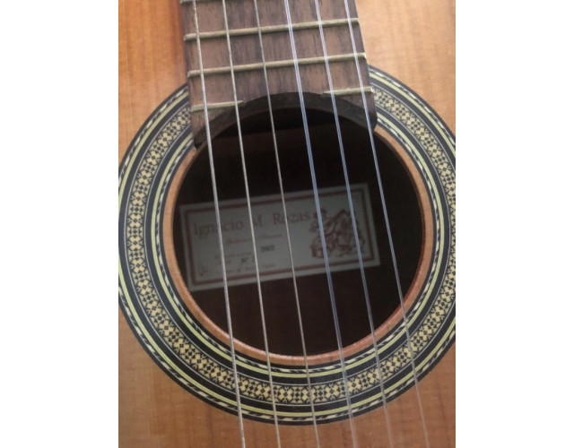 Guitarra artesanal Ignacio M.Rozas número 2