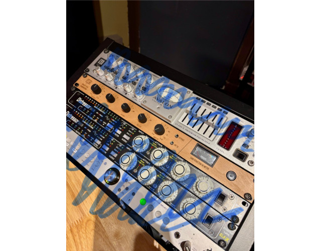 Compresor VCA - Tierra Audio - Gravity Compressor
