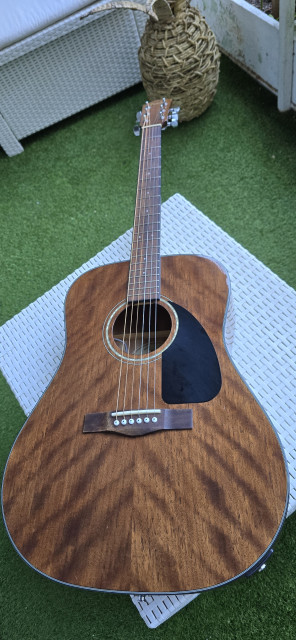 Guitarra Electroacústica Fender