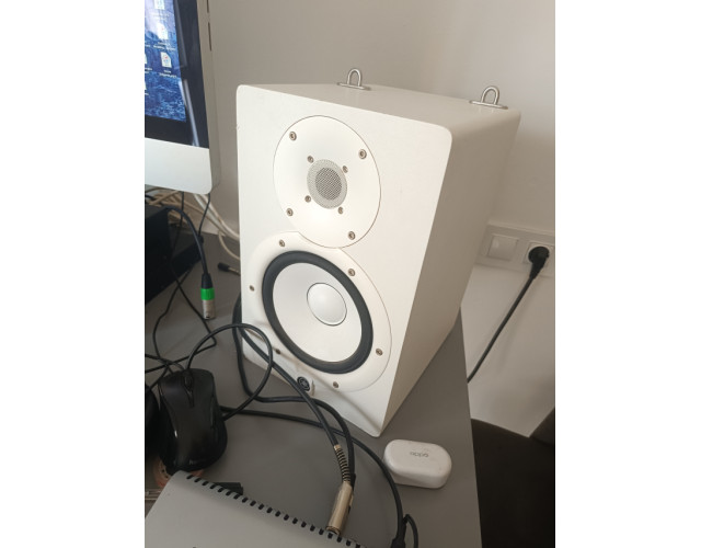 Monitores Yamaha HS7