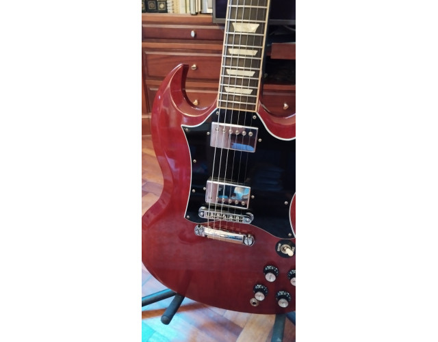 Gibson SG standard