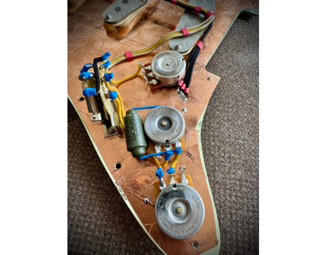 Electroluthier - reparaciones de electrónica