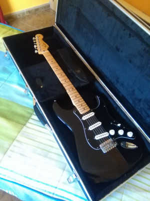 RESERVADA Fender Stratocaster (Mexicana)