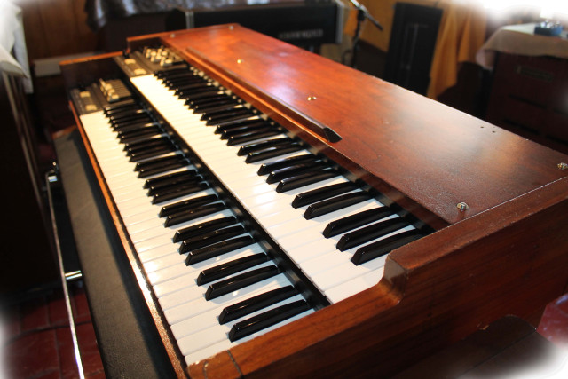 KORG BX-3 Hammond Clon