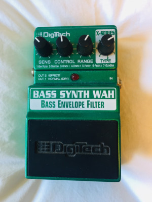 Digitech bass synth wah (RESERVADO)